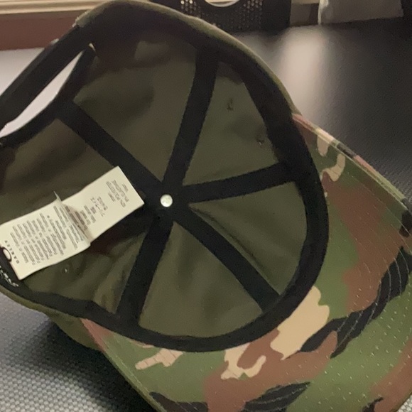 Used - Picture 2 of 2